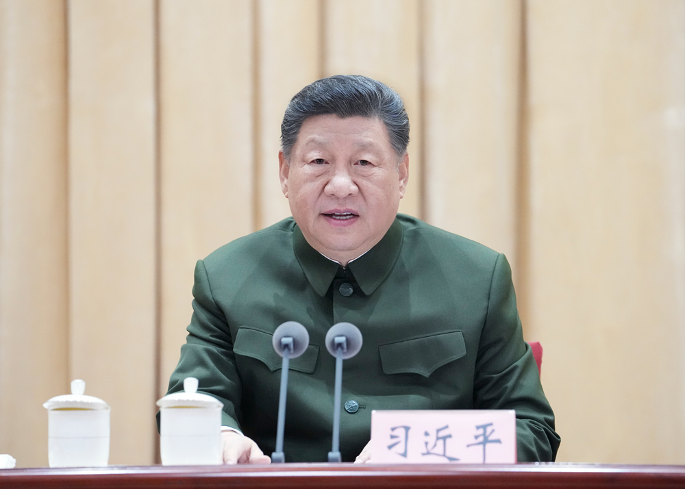   4月8日上午，全军高级干部培训班在国防大学开班。中共中央总书记、国家主席、中央军委主席习近平出席开班式并发表重要讲话。